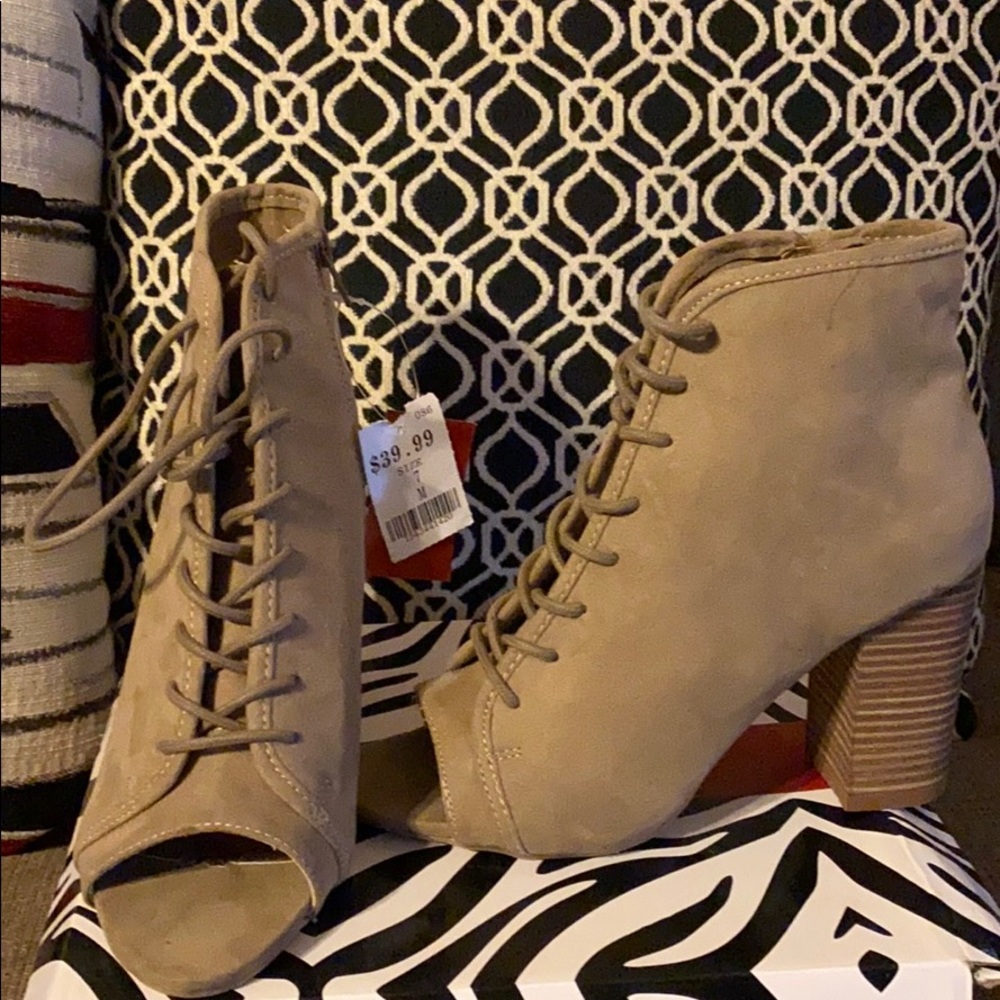 Heeled boots!